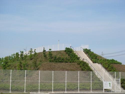 十餘三東雲山岡照片