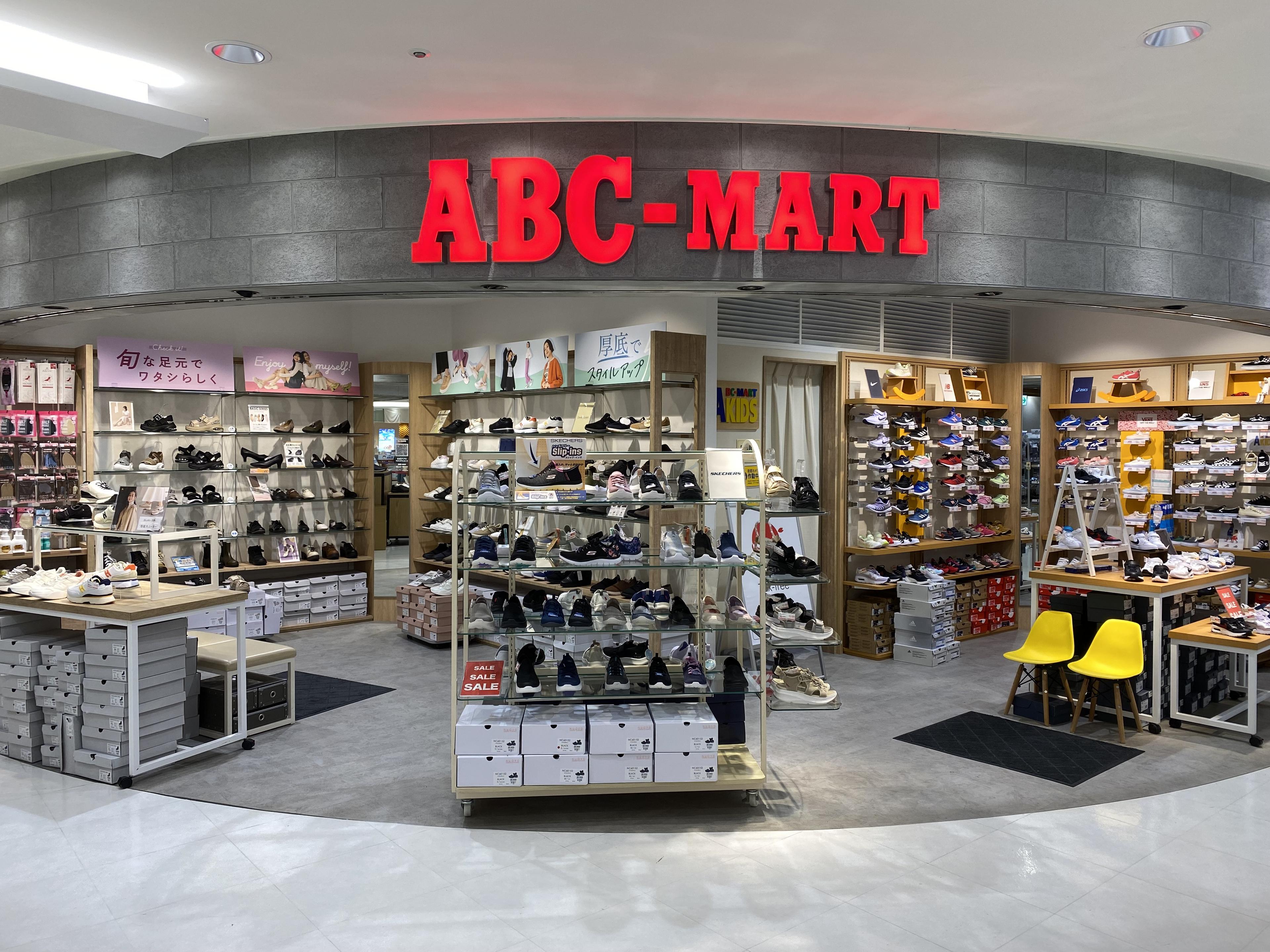 ABC-MART成田空港第1ターミナル店の店舗外観の写真