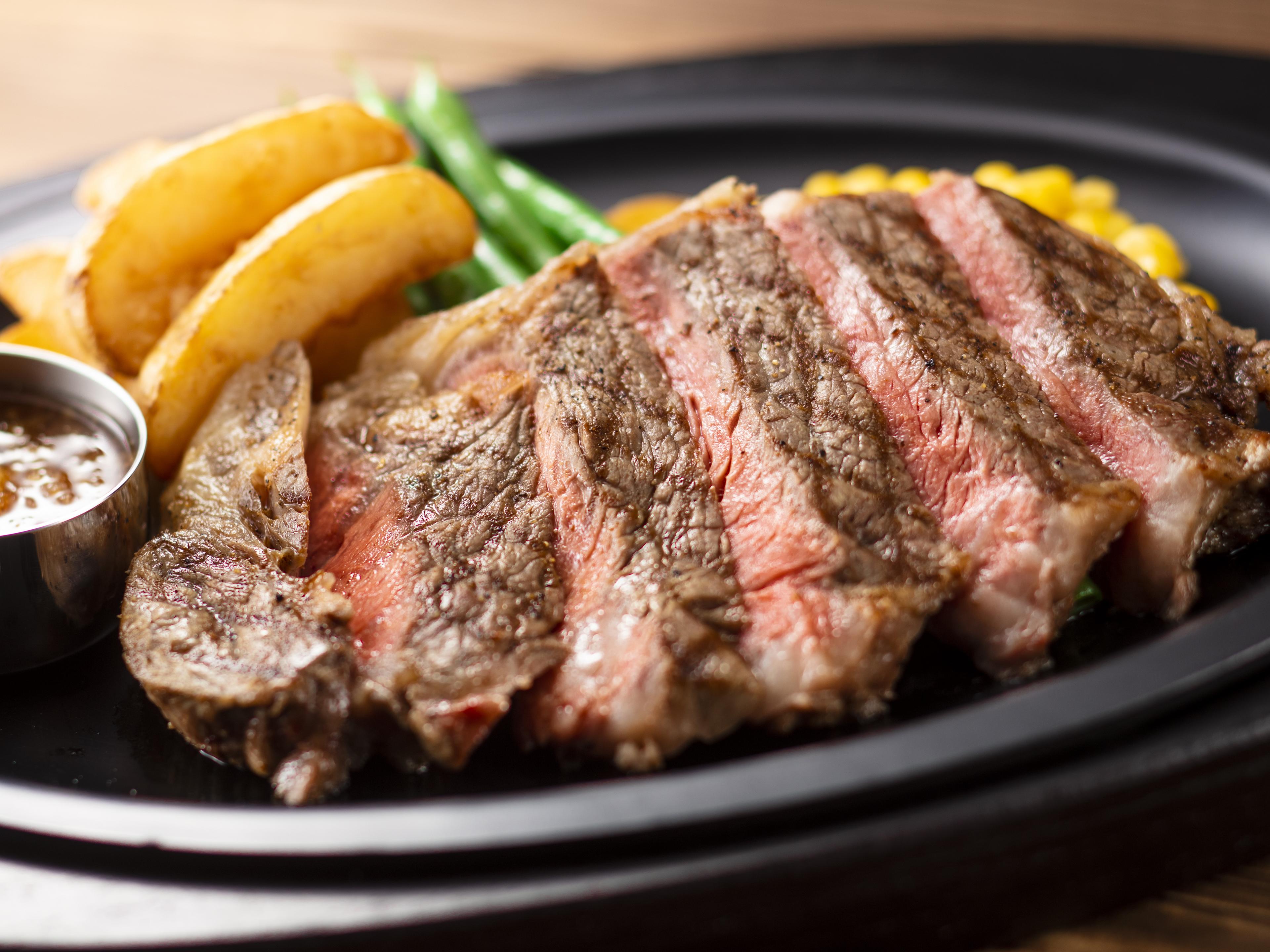 Photo of Charcoal-Grilled Japanese Black Beef Steak 200g