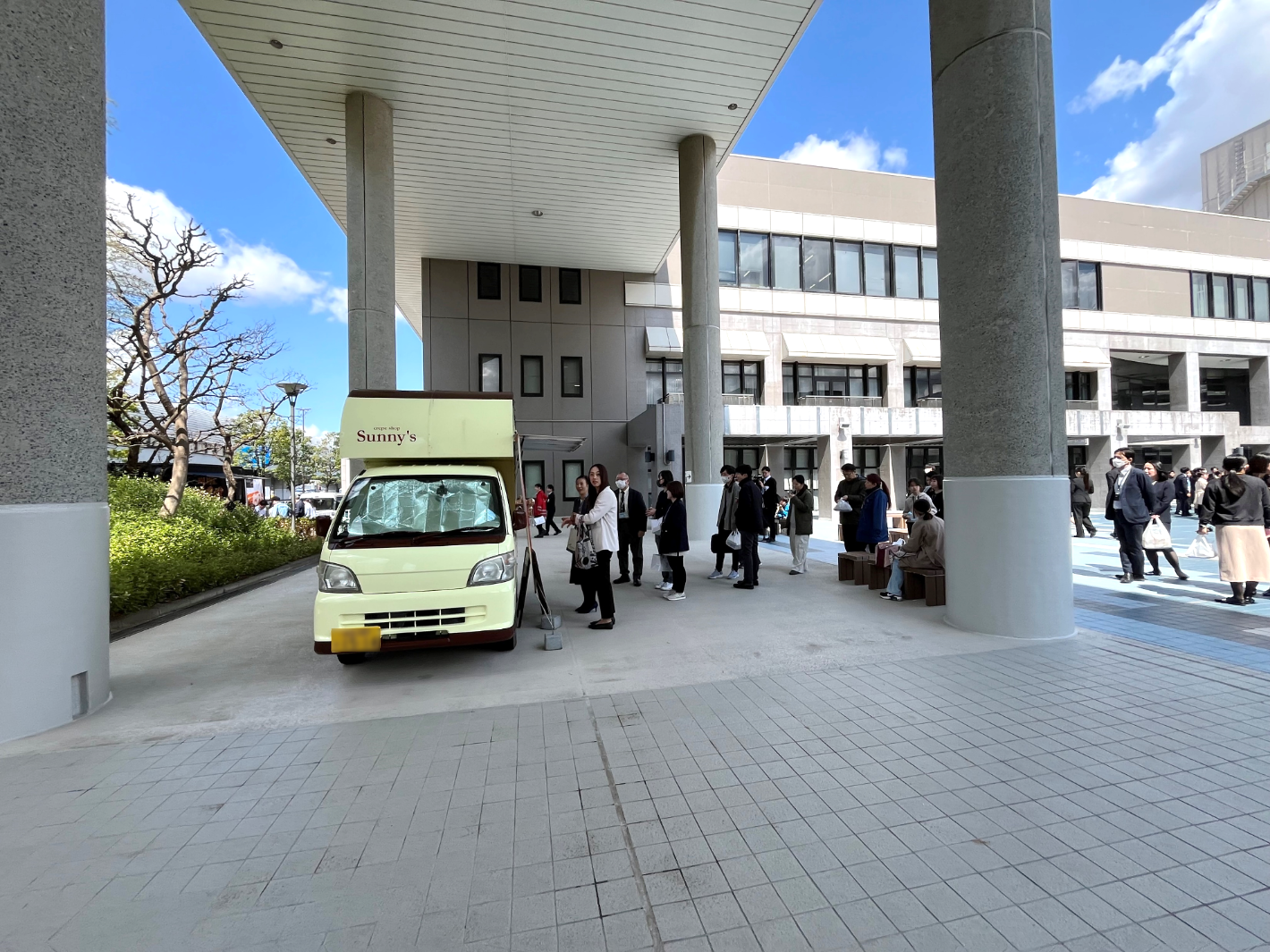 キッチンカーの出店イメージ写真